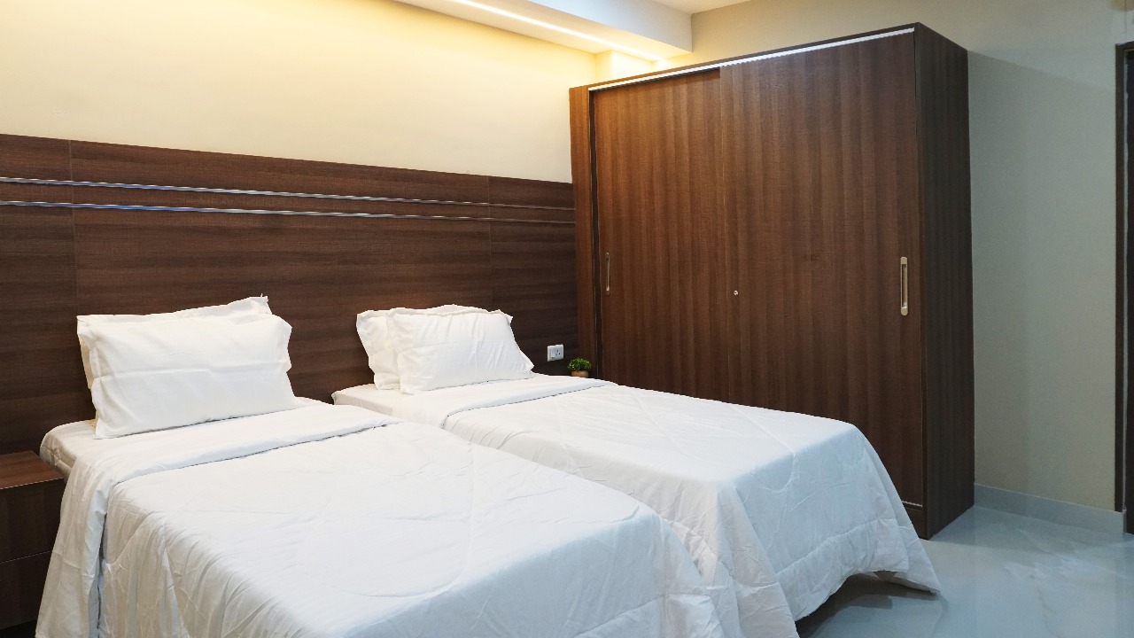 Elite Suite Bedroom - Kodali Guest Suites